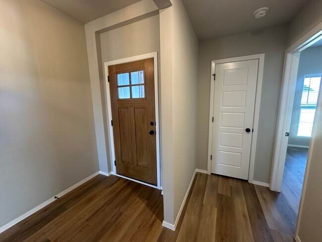 Foto del edificio - New 4 bedroom in Bixby Schools