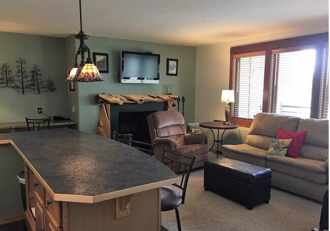 Foto del edificio - 7802 Guildberry Ct