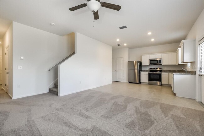 Building Photo - 2039 Hemingway Cir