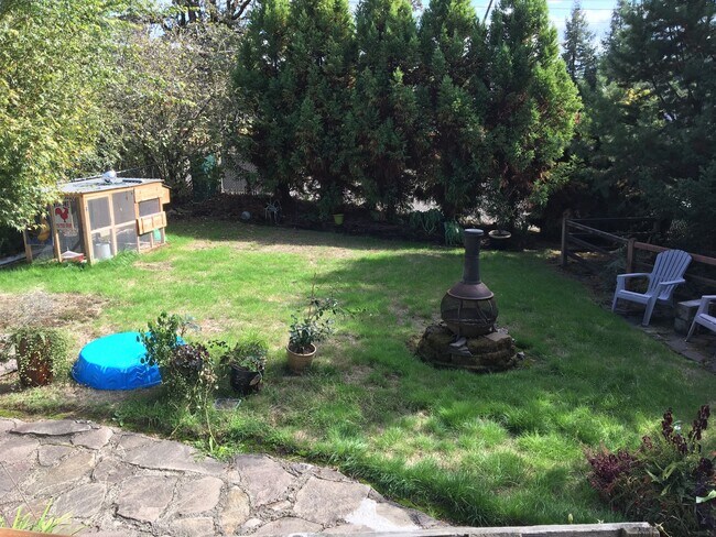 Photo - 3BR - 1,637 sq. ft. - Charming Farmhouse o...