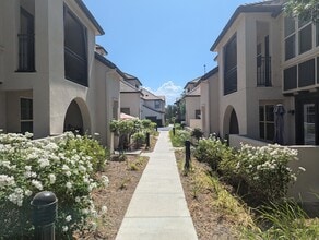Building Photo - 28629 N Pietro Dr