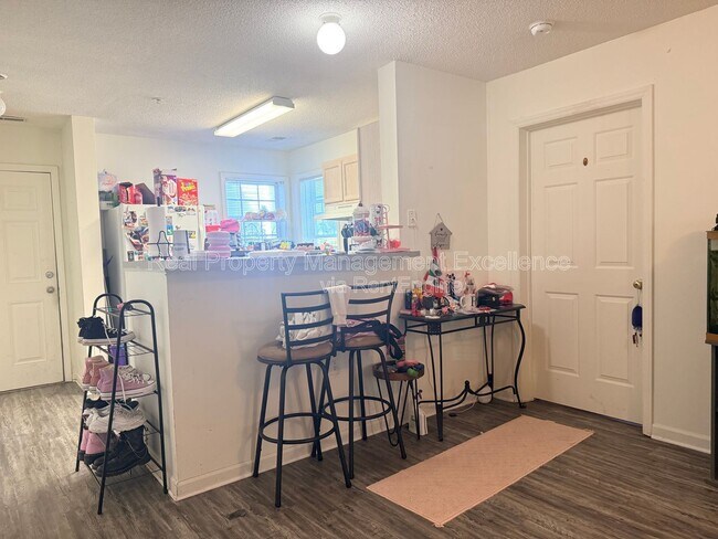Building Photo - 2031 Wolfmill Dr
