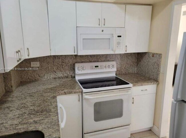Foto del edificio - 7441 Wayne Ave