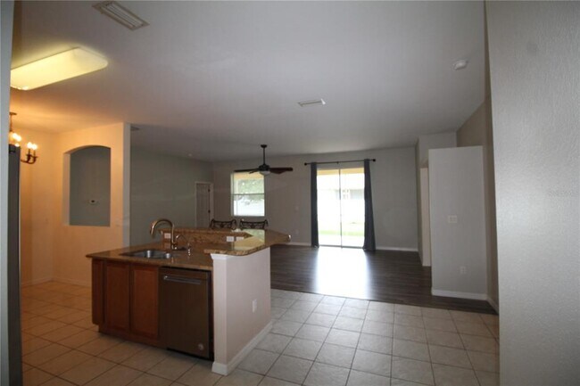 Foto del edificio - 3724 Eagle Pass St