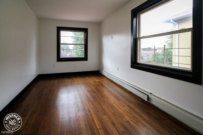 Building Photo - 3 br, 2 bath Apartment - 8046 59th St