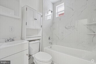 Building Photo - 1452 N 56th St