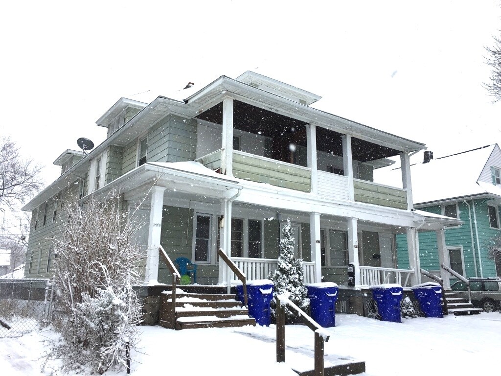 Building Photo - 265 Ridgeway Ave