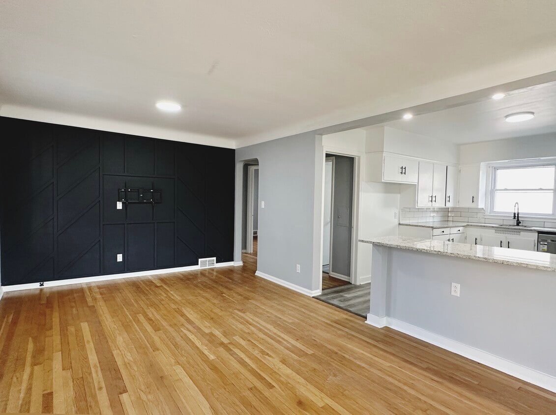 6007 Merkle Ave Unit Upper, Parma, OH 44129 Apartments in Parma, OH