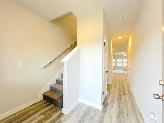 Foto del edificio - 4141 Oakwood Ter Ct