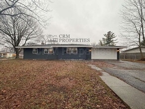 Building Photo - 5702 Mendota Dr