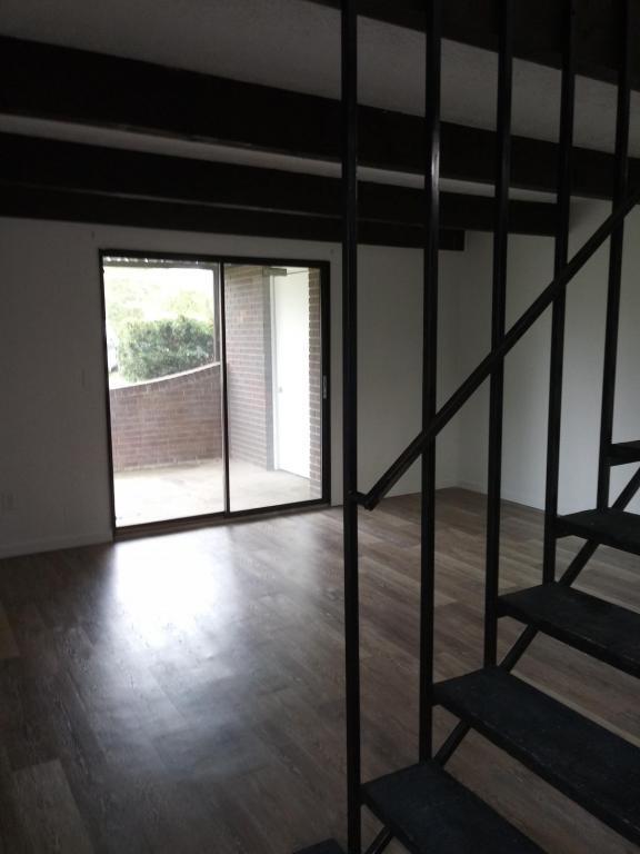Building Photo - 1117 D Hollander Street