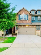 Building Photo - 912 Brookville Ct