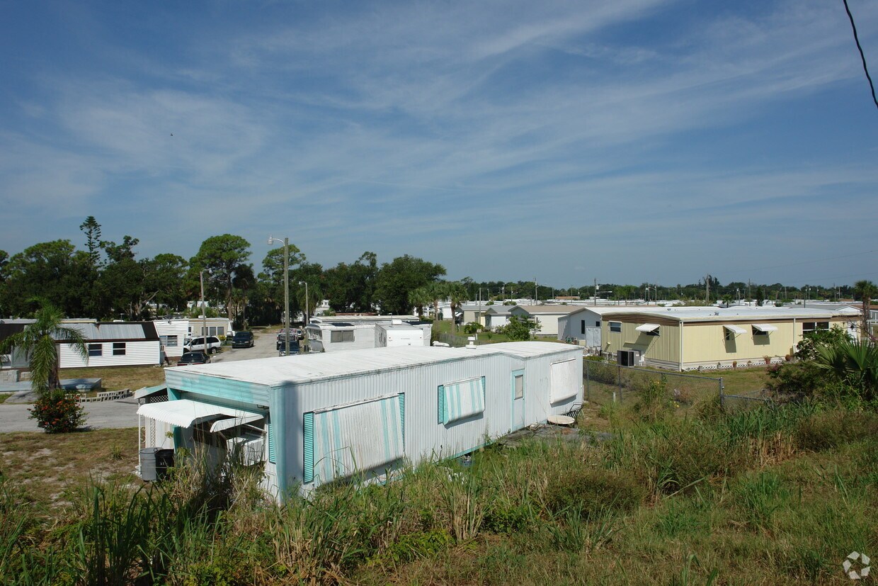 Foto del edificio - 2601 N Us Highway 1