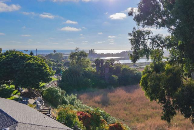 Foto del edificio - 562 Laguna Dr