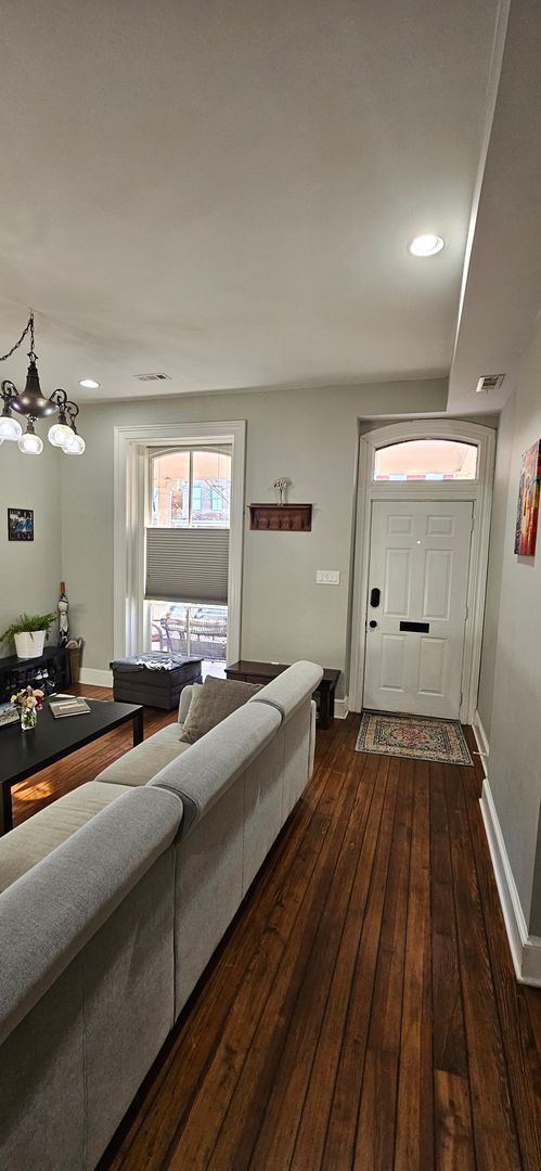 Foto del edificio - Church Hill, Libby Park Area, Fully Furnished - 2BR/2.5BA - Call Today To Schedule a Tour!