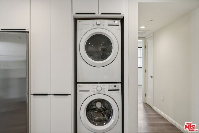 Foto del edificio - 951 S Wilton Pl