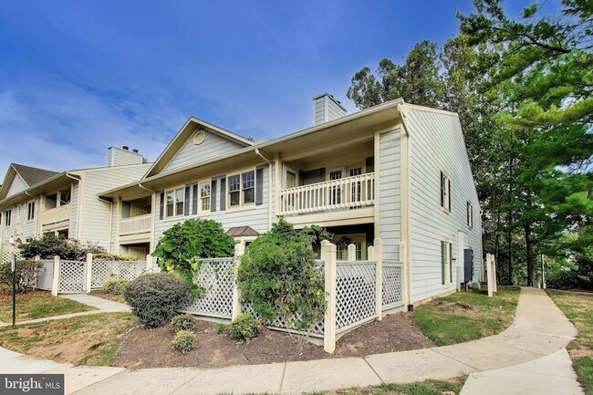 Foto del edificio - 13041 Shadyside Ln