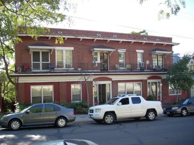 Primary Photo - 343 Center St W