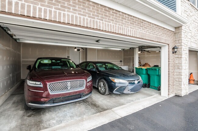 Building Photo - 12513 S Willowgate Ln