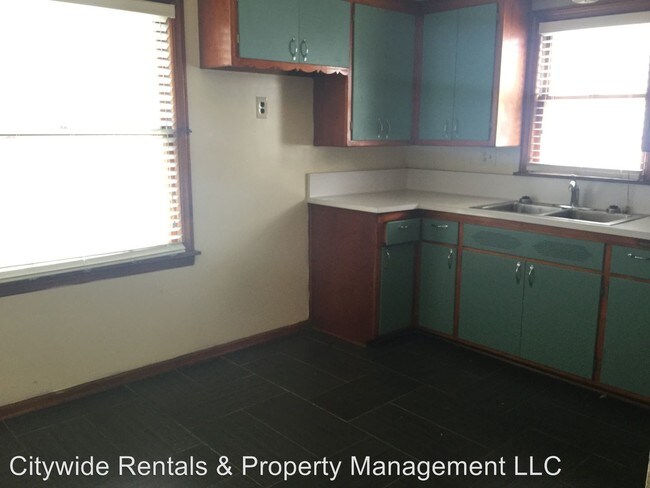 Foto del edificio - 4820 N 60th St