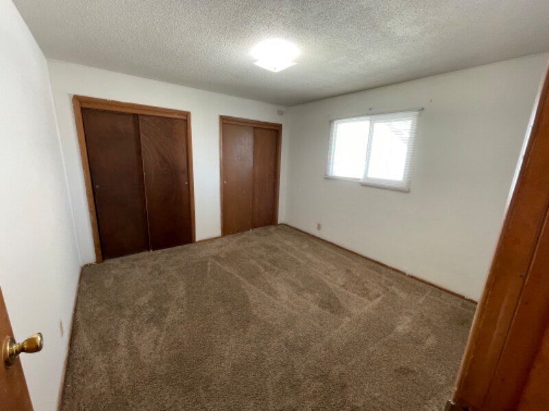 Building Photo - 1008 S 30th Ave