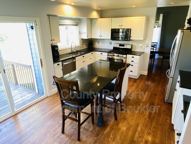 Foto del edificio - 381 lodgewood Lane