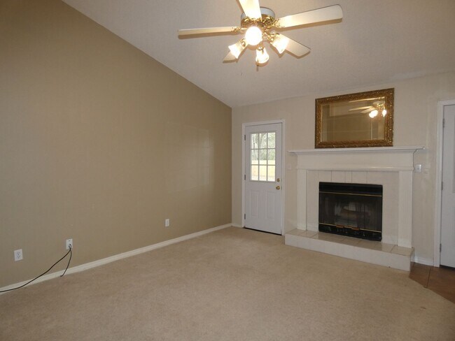 Foto del edificio - Great 3 Bedroom Home in Pace