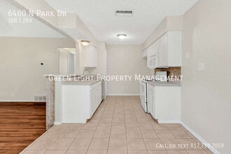Building Photo - 6460 N Park Dr