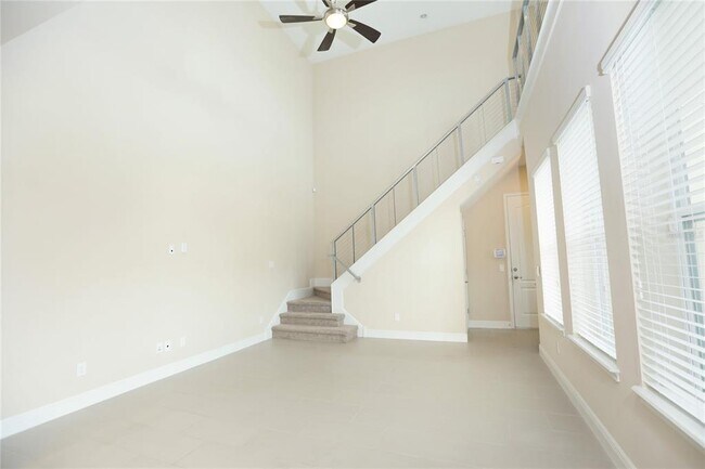 Foto del edificio - 14046 Walcott Avenue