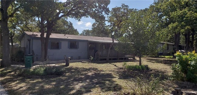 Building Photo - 1104 Bluebonnet Dr