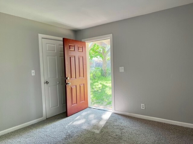 Building Photo - 904 N Trenton Ave