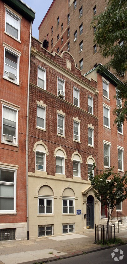 Building Photo - 1307-1309 Spruce St
