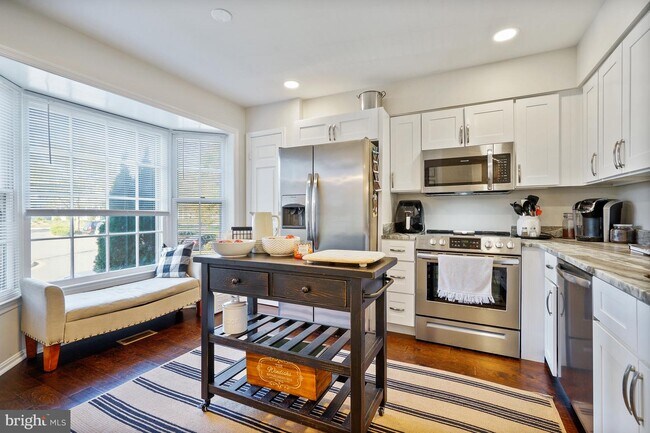 Foto del edificio - 405 Davis Ave SW