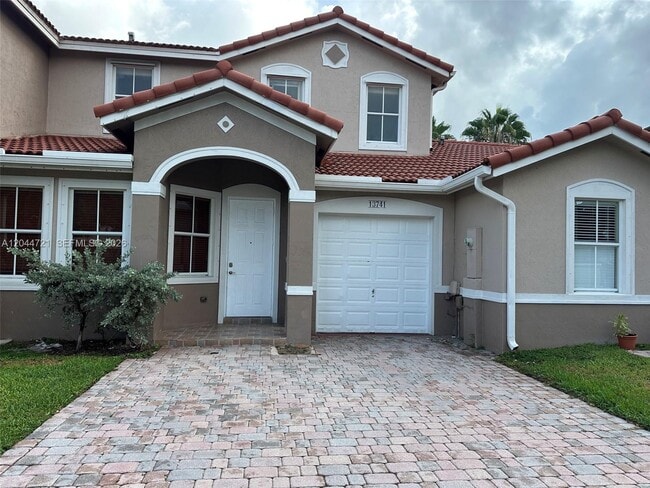 Building Photo - 13741 SW 274th Terrace