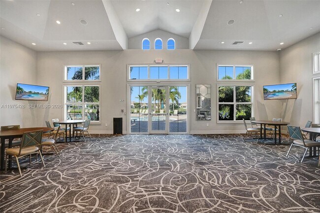 Building Photo - 4764 Eucalyptus Dr