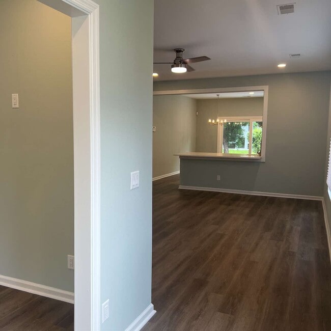 Building Photo - 116 Cypress Run