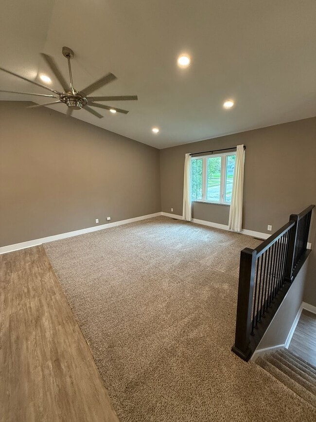 Building Photo - Modern 3 Bedroom with Finished Walkout!!