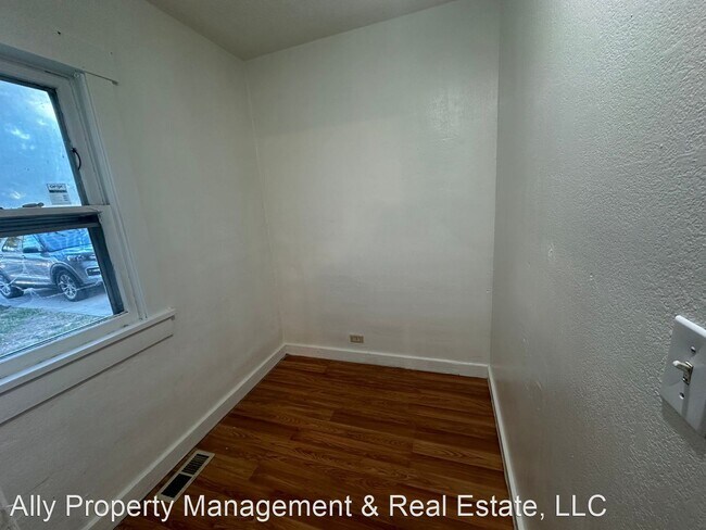 Building Photo - 1 br, 1 bath House - 1823 Ave G