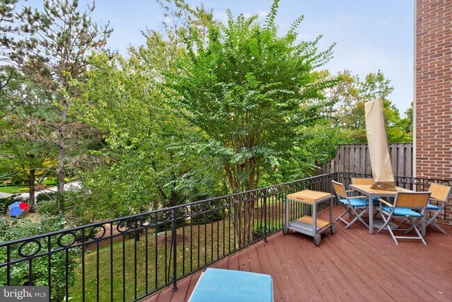 Foto del edificio - 4015 Mansion Dr NW