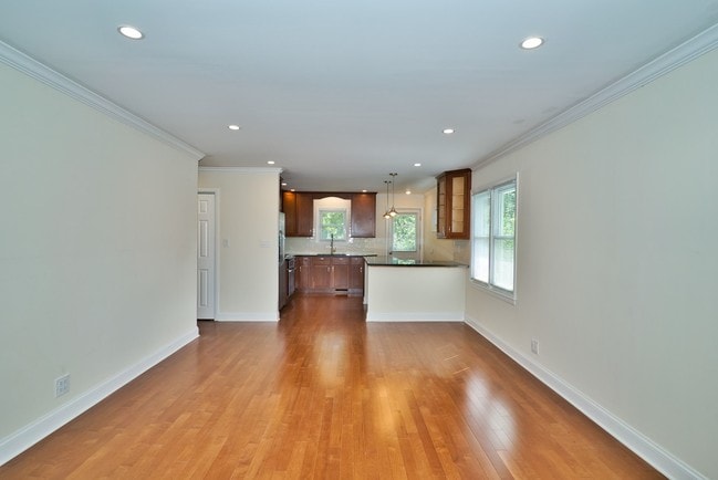 Building Photo - 203 Rouse Ave