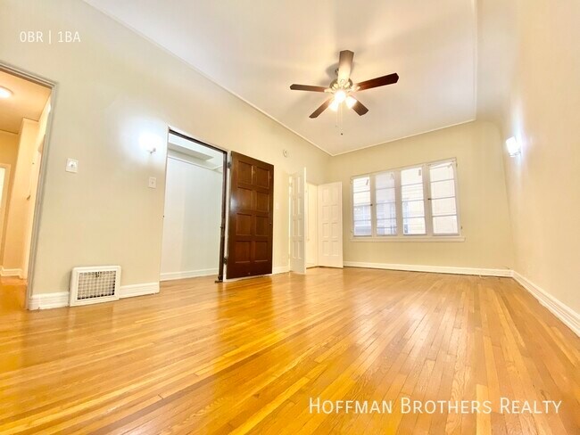 Building Photo - 631 S. Cochran Ave Los Angeles, CA 90036