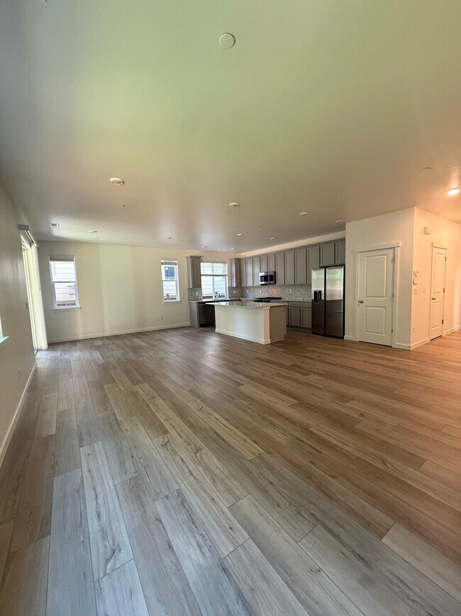 Building Photo - 12138 15th Ct SE