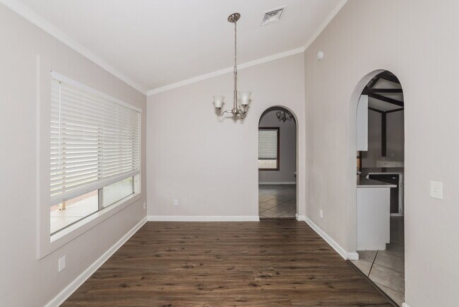 Foto del edificio - 6528 W Grandview Rd
