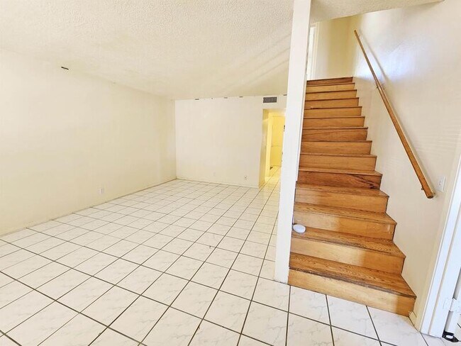 Foto del edificio - 2091 Sycamore Ave
