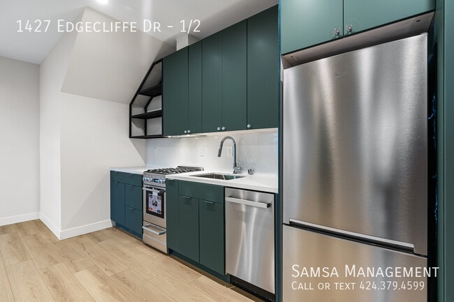 Building Photo - 1427 Edgecliffe Dr