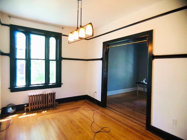 Building Photo - 2630 S Logan St