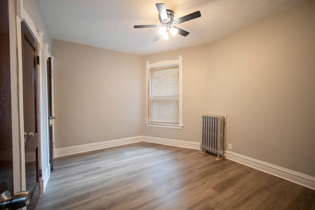 Foto del edificio - 6360 S Greenwood Ave