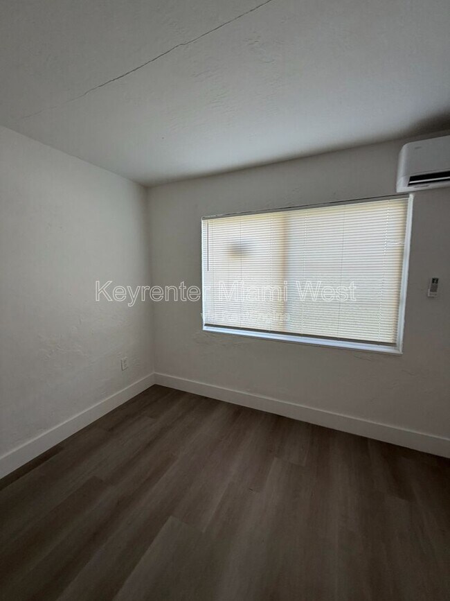 Building Photo - 1245 NW 60th St