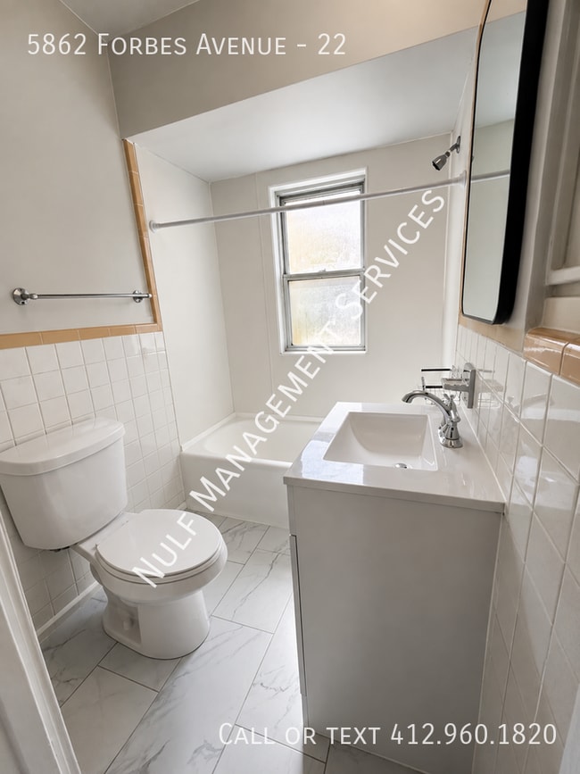 Building Photo - 5862 Forbes Ave