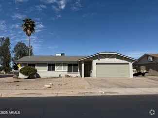 Building Photo - 564 S Creston